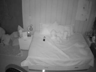 Casa Salsa Bedroom 1 on webcam for live free nude chat now