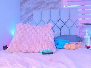 collett-t on webcam for live free nude chat now