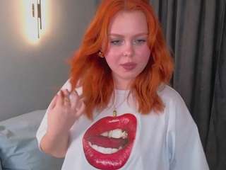 ElizabethGuz on webcam for live free nude chat now