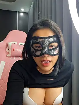 Ely_xig naked in live sex video chat