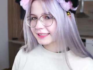 EvelynnBartin on webcam for live free nude chat now