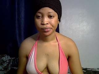 Flirty4uxx on webcam for live free nude chat now