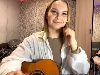LeOtterholt on webcam for live free nude chat now