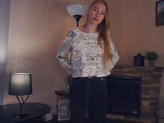 MelinaDancey on webcam for live free nude chat now