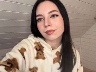 MikkiHoversten on webcam for live free nude chat now