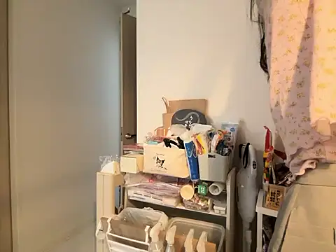 miku_pipipi naked in live sex video chat