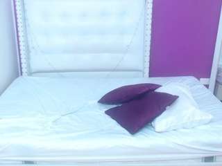 Naughty-biigass on webcam for live free nude chat now