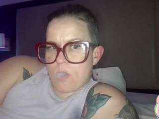 Quinn on webcam for live free nude chat now