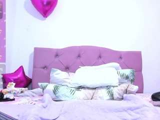 sweet-katee on webcam for live free nude chat now