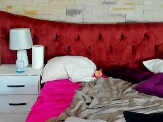 Vanessa-Babe on webcam for live free nude chat now