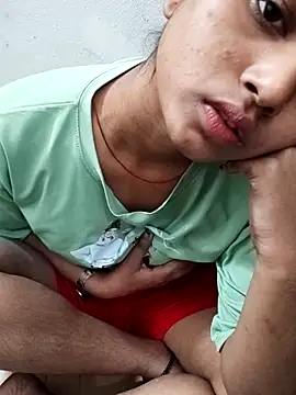 Aa-y-e-sha-Ju-l-ka naked in live sex video chat