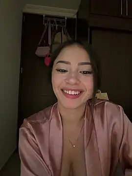 abbymnd1 naked in live sex video chat