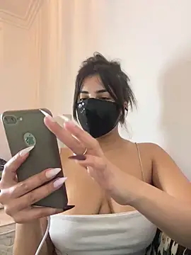 al_anoud naked in live sex video chat