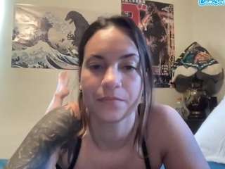 AmberLove333 on webcam for live free nude chat now