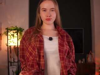 AnishaLarowe on webcam for live free nude chat now