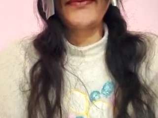 Betty_xoxo on webcam for live free nude chat now
