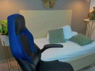 briana-titsworth on webcam for live free nude chat now