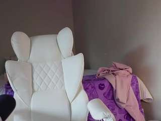 Bunny Kaye on webcam for live free nude chat now