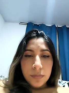 Catalina_ramos naked in live sex video chat