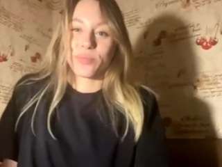CristinaBlumberg on webcam for live free nude chat now