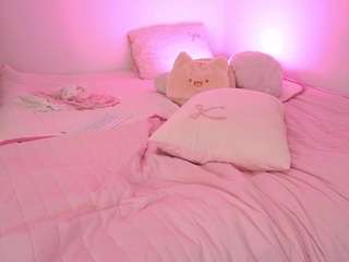 IsabellaBliss on webcam for live free nude chat now