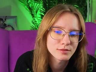 LatrishaYamanoha on webcam for live free nude chat now