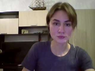 LeaJohnson on webcam for live free nude chat now