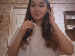 LeaSimon on webcam for live free nude chat now