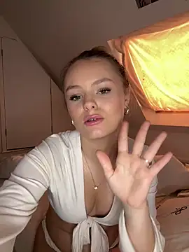 LillieWebb_ naked in live sex video chat