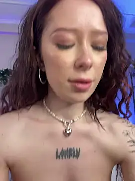 MaryMe__ naked in live sex video chat