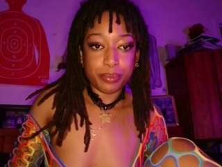 milkmarie123 on webcam for live free nude chat now