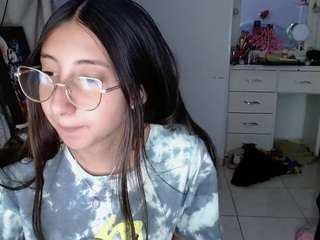 Moon-Dl on webcam for live free nude chat now