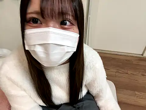 pomu_chan naked in live sex video chat