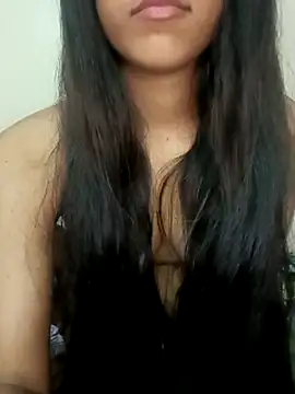 reetika6375 naked in live sex video chat