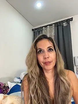 sandrafarrely naked in live sex video chat