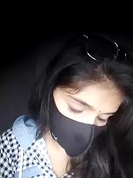 Sexey-Puja naked in live sex video chat