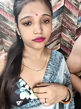 Shanayaaaaaa naked in live sex video chat