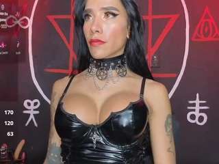 victoria vampire on webcam for live free nude chat now