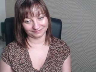 angelaLove13 on webcam for live free nude chat now