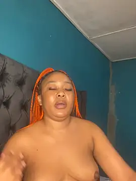 BlackBarbieX23 naked in live sex video chat