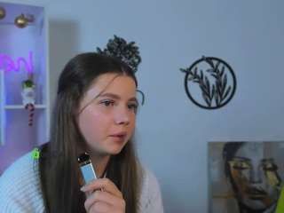colla-white on webcam for live free nude chat now