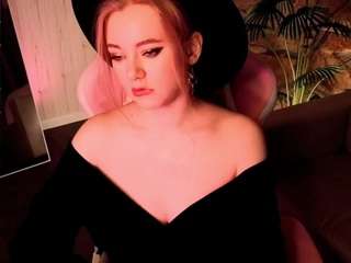 DianaDanian on webcam for live free nude chat now