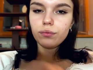 ElinoreTarbet on webcam for live free nude chat now