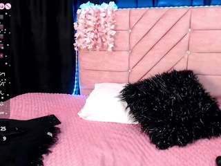 emily-parkerqs on webcam for live free nude chat now