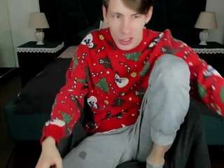 ErickDeen on webcam for live free nude chat now
