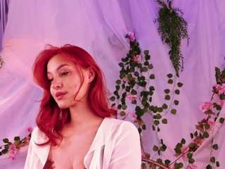 GildedKitten on webcam for live free nude chat now