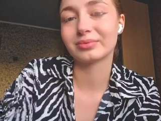 HarperFlores on webcam for live free nude chat now