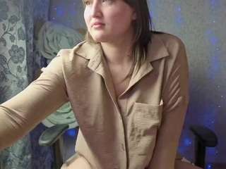 JulietteBunnys on webcam for live free nude chat now