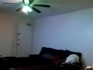 JustUs28 on webcam for live free nude chat now