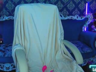 KarollinaSky on webcam for live free nude chat now